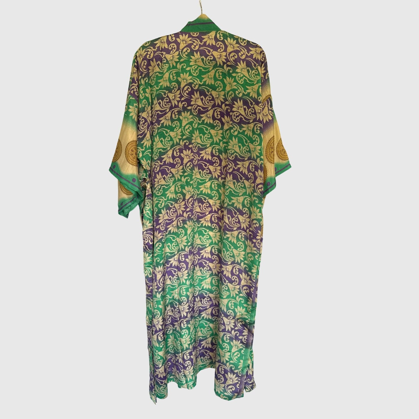 Upcycled Kimono Lang #1328 aus Vintage-Sari in Grün & Türkis – Rückansicht