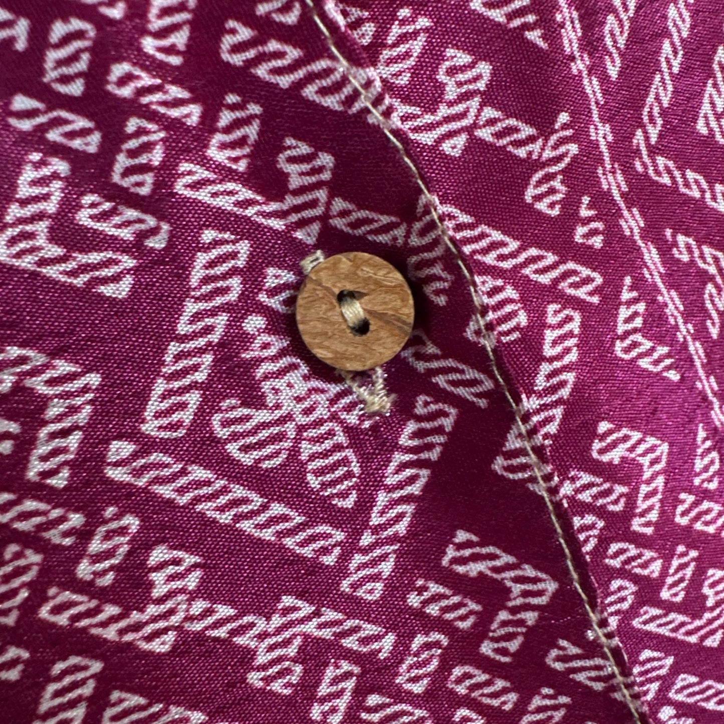 Upcycled Lounge Wear Set #1502 aus Vintage-Sari in Violett – Detailansicht