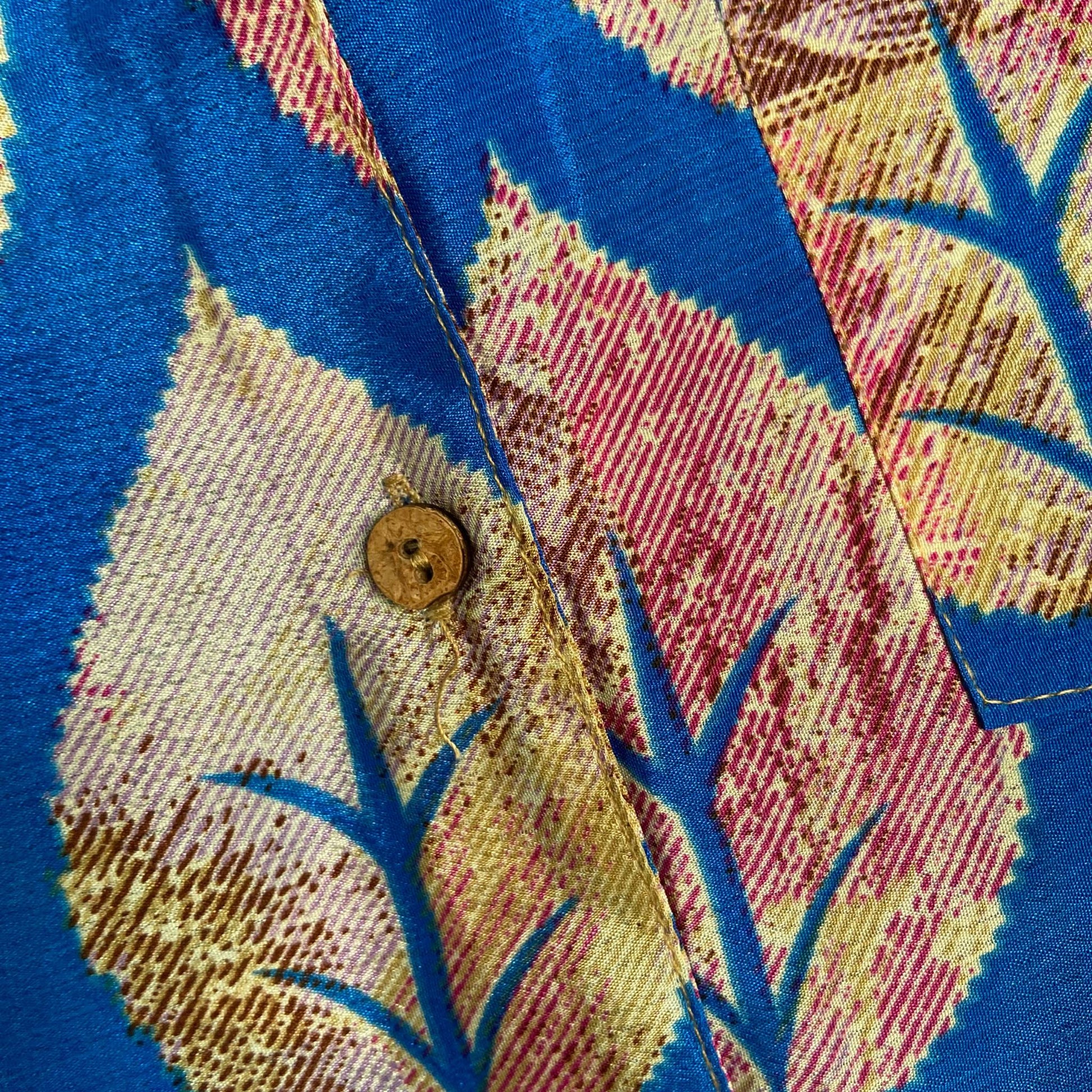 Upcycled Lounge Wear Set #1530 aus Vintage-Sari in Grün & Beige – Detailansicht