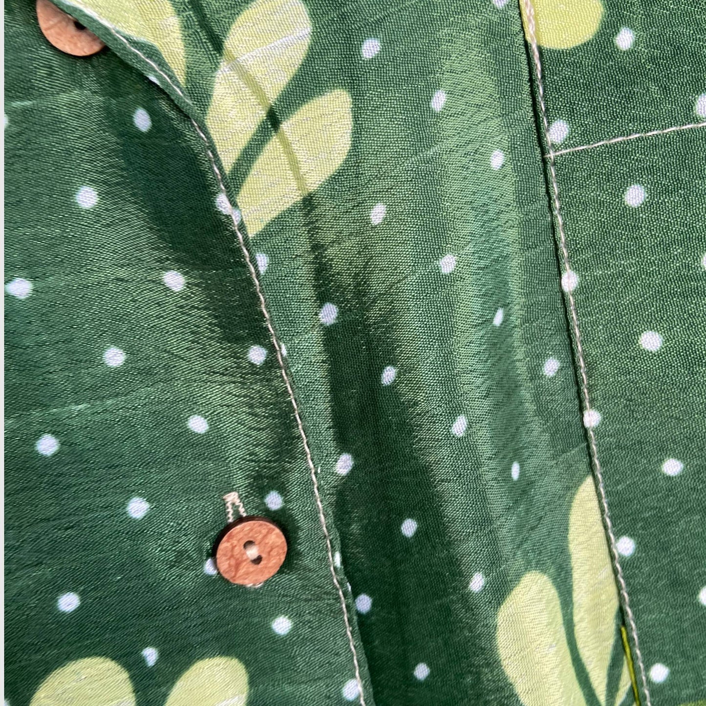 Upcycled Lounge Wear Set #1545 aus Vintage-Sari in Grün – Detailansicht