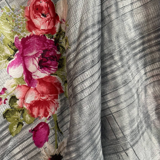 Stoffdetail: upcycelter Sari-Stoff in Grau mit ornamentalem Paisley-Print