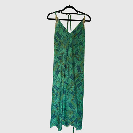 Upcycled Magic Scarf Dress Lang #729 aus Vintage-Sari in Türkis – Vorderansicht