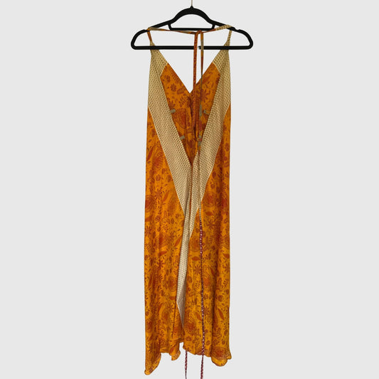 Upcycled Magic Scarf Dress Lang #745 aus Vintage-Sari in Orange – Rückansicht