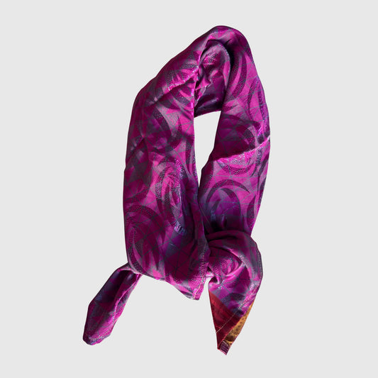 Upcycled Sari-Tuch #1135 aus Vintage-Sari in Lila & Magenta – gebunden