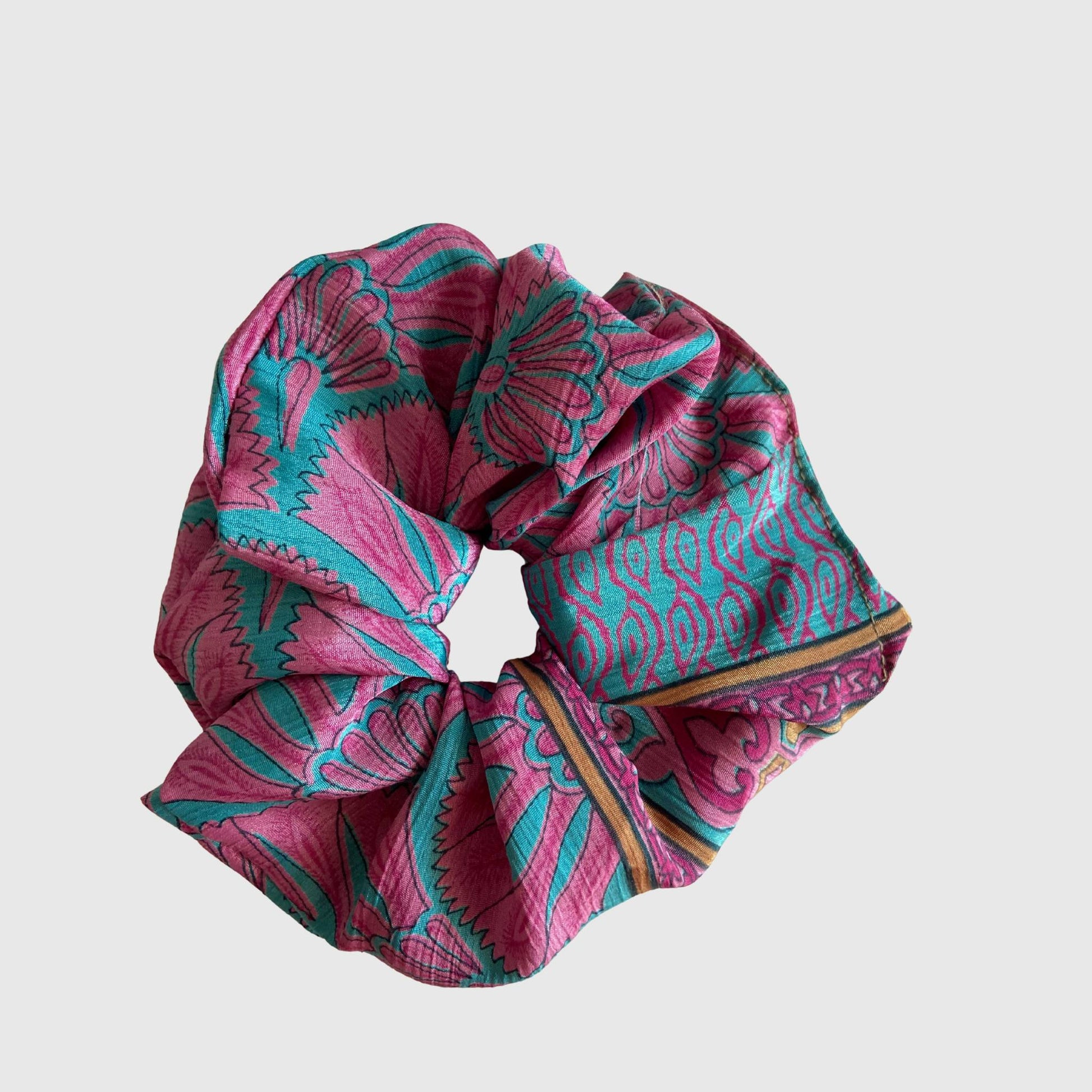 Upcycled Scrunchie #1046 aus Vintage-Sari in Grau & Braun