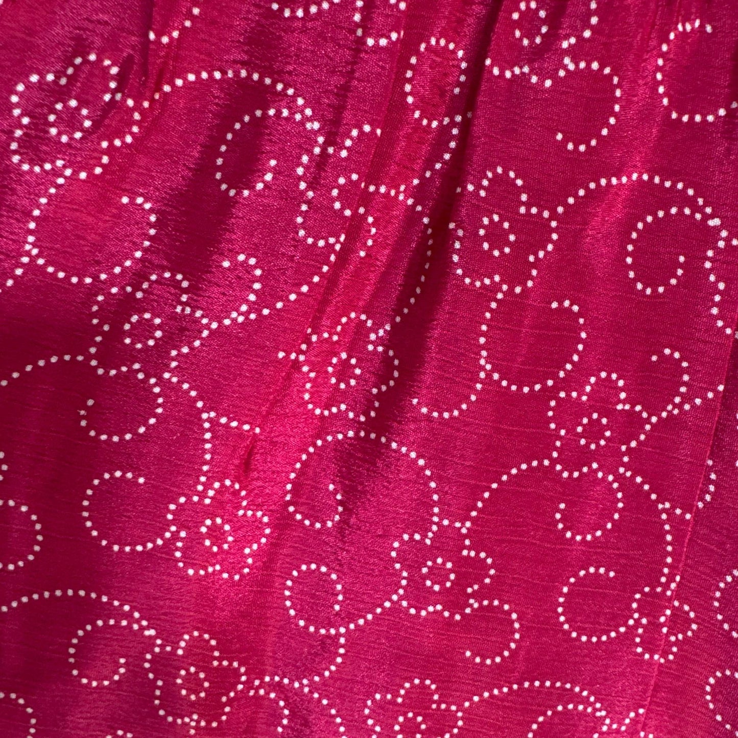 Upcycled Tiered Palazzo Pants #1076 aus Vintage-Sari in Dunkelrot & Pink – Detailansicht