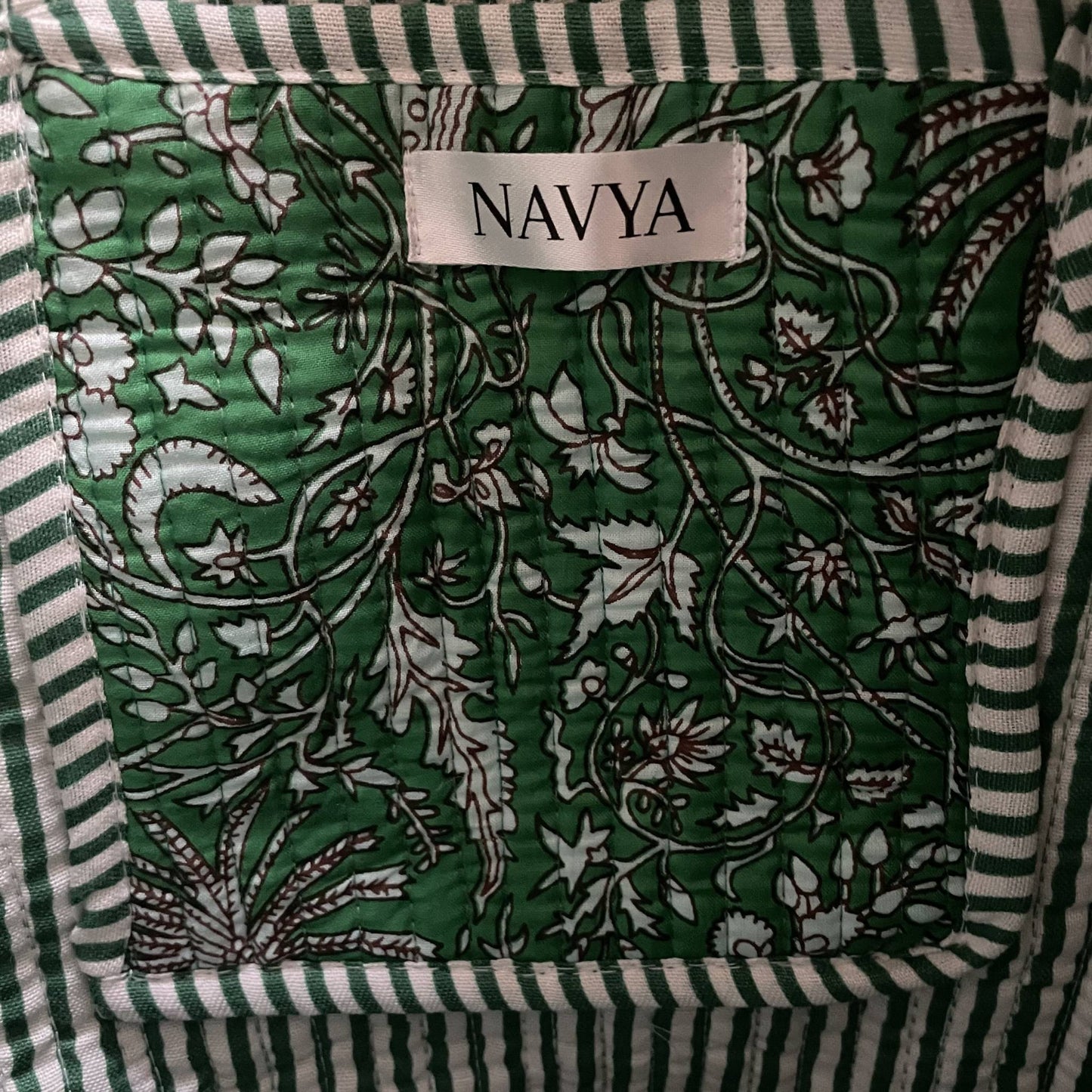 Tote Bag aus Baumwolle in Grün, Innentasche mit Reißverschluss