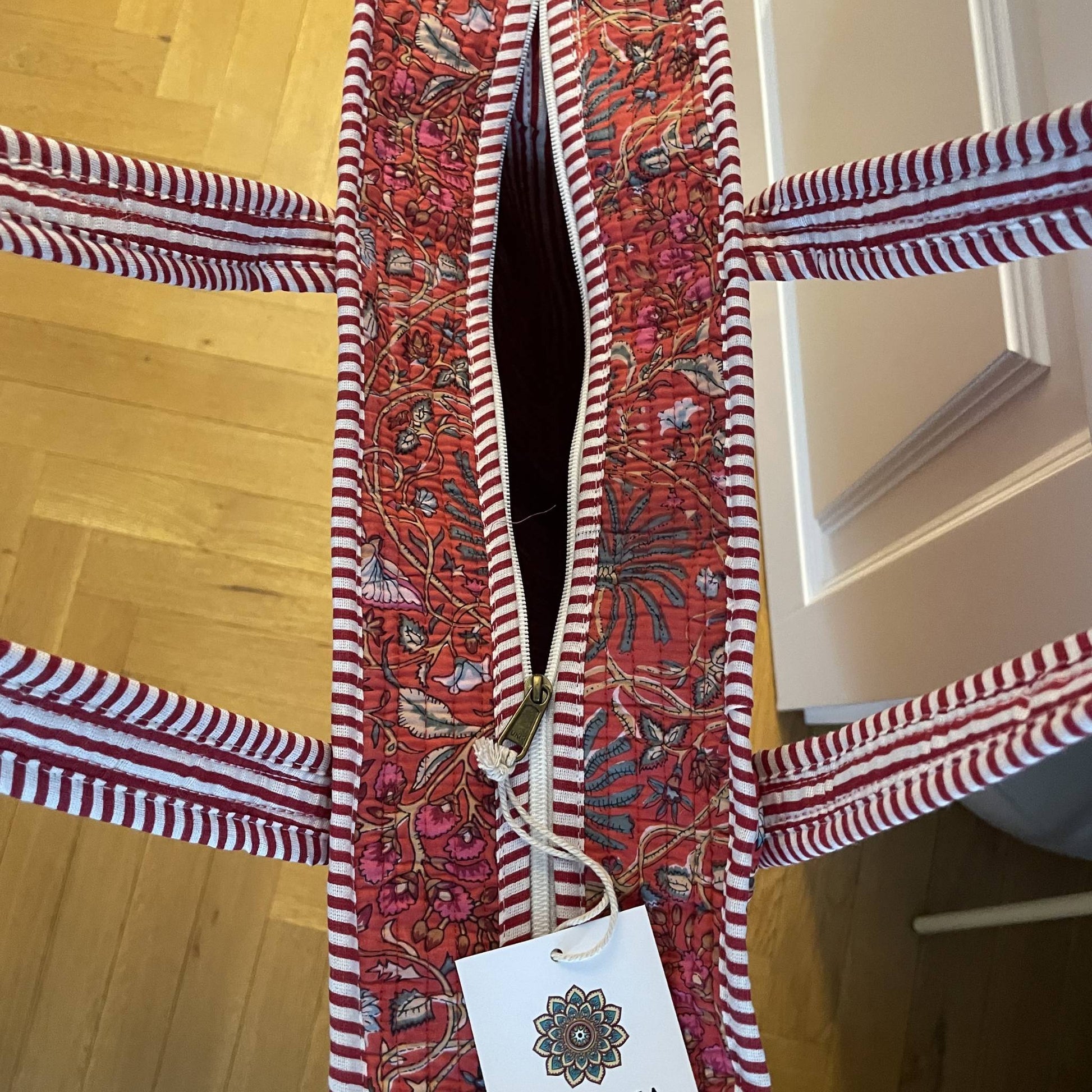 Tote Bag aus Baumwolle in Rot, Reißverschluss