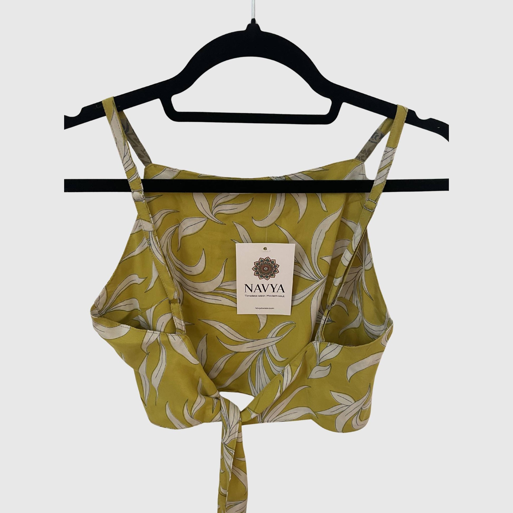 Upcycled Cropped Wickeltop #758 aus Vintage-Sari in Lime – Rückansicht