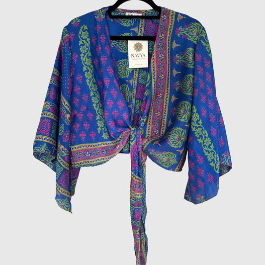 Upcycled Wickelbluse #907 aus Vintage-Sari in Blau – Vorderansicht