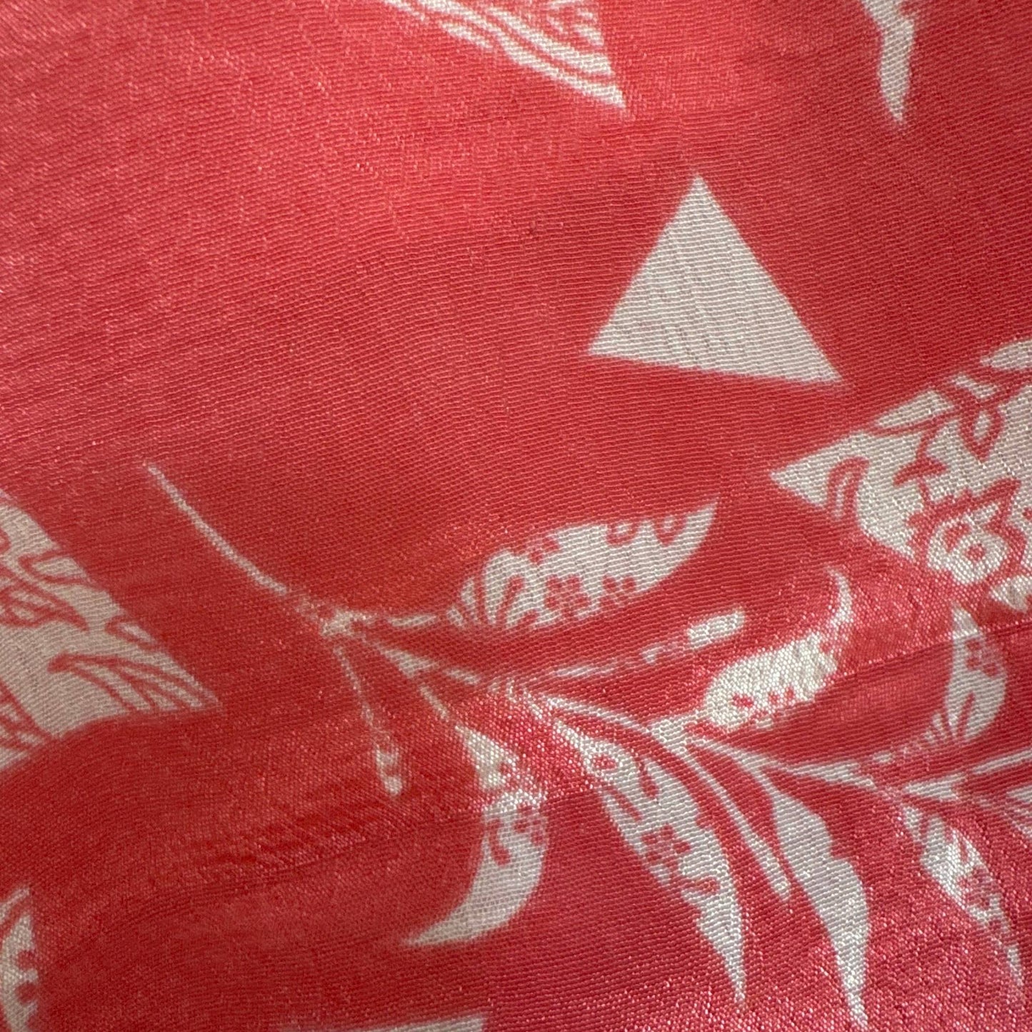 Upcycled Wickelbluse #911 aus Vintage-Sari in Koralle – Detailansicht