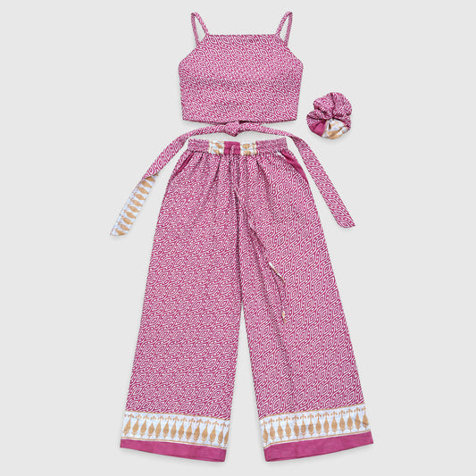 Upcycled Set aus Wickeltop und Palazzo-Hose aus Sari-Stoff in Pink, Vorderansicht