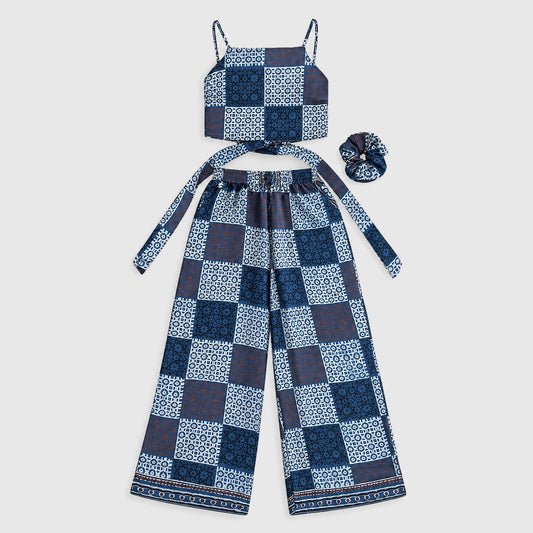 Upcycled Set aus Wickeltop und Palazzo-Hose aus Sari-Stoff in Blau, Vorderansicht