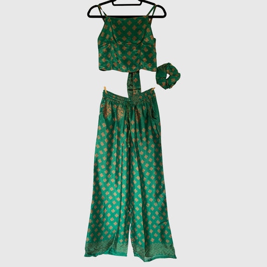 Upcycled Set aus Wickeltop und Palazzo-Hose aus Sari-Stoff in Türkis, Vorderansicht